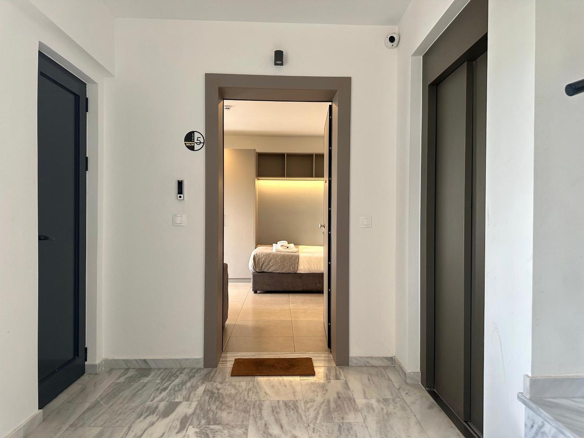 M & M - Boutique Apartments เอเธนส์ ภายนอก รูปภาพ